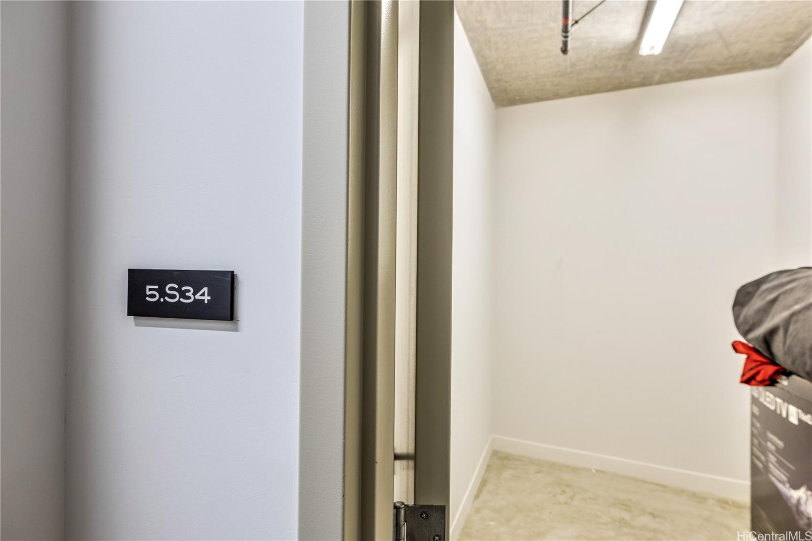 1108 Auahi Street 5-S34