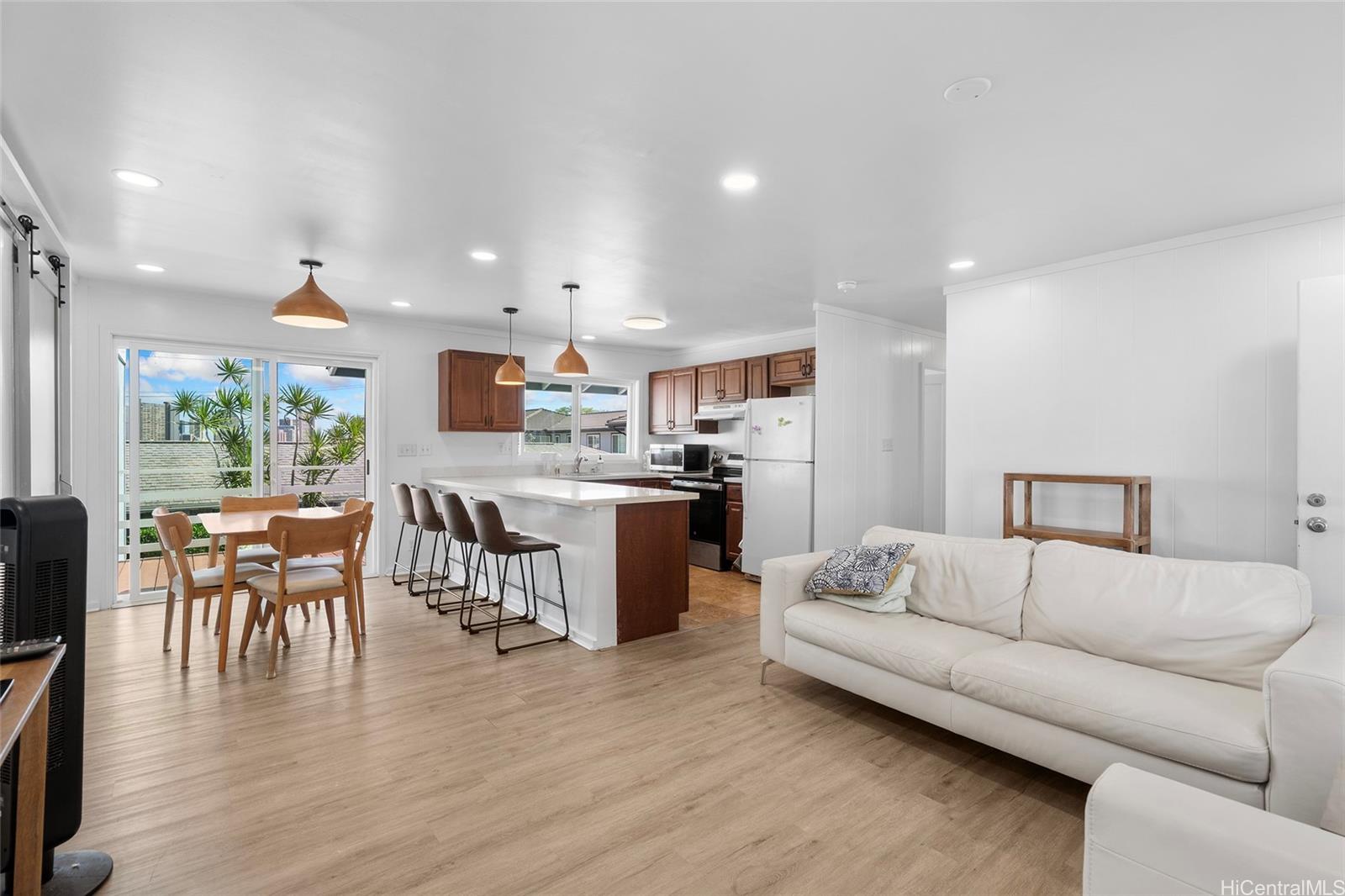 2243 Sea View Avenue