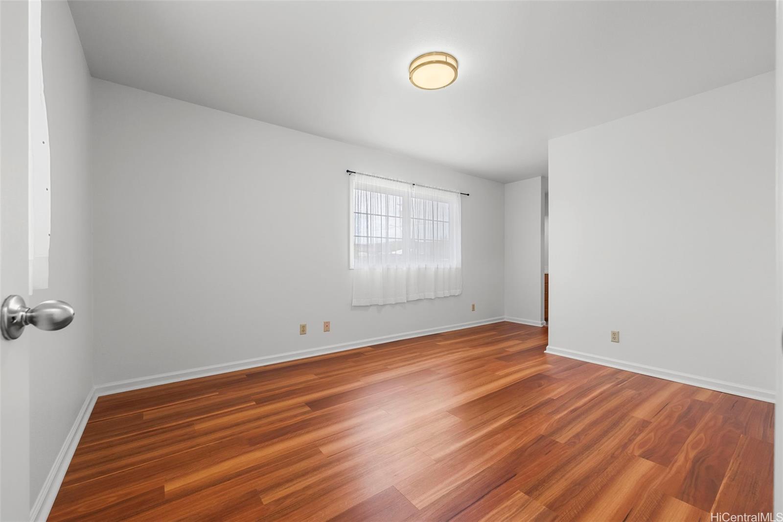 1063 Luawai Street