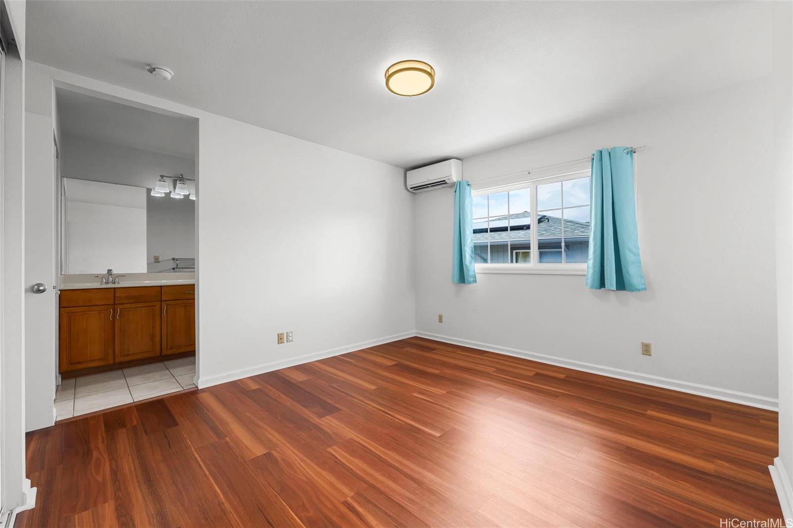 1063 Luawai Street