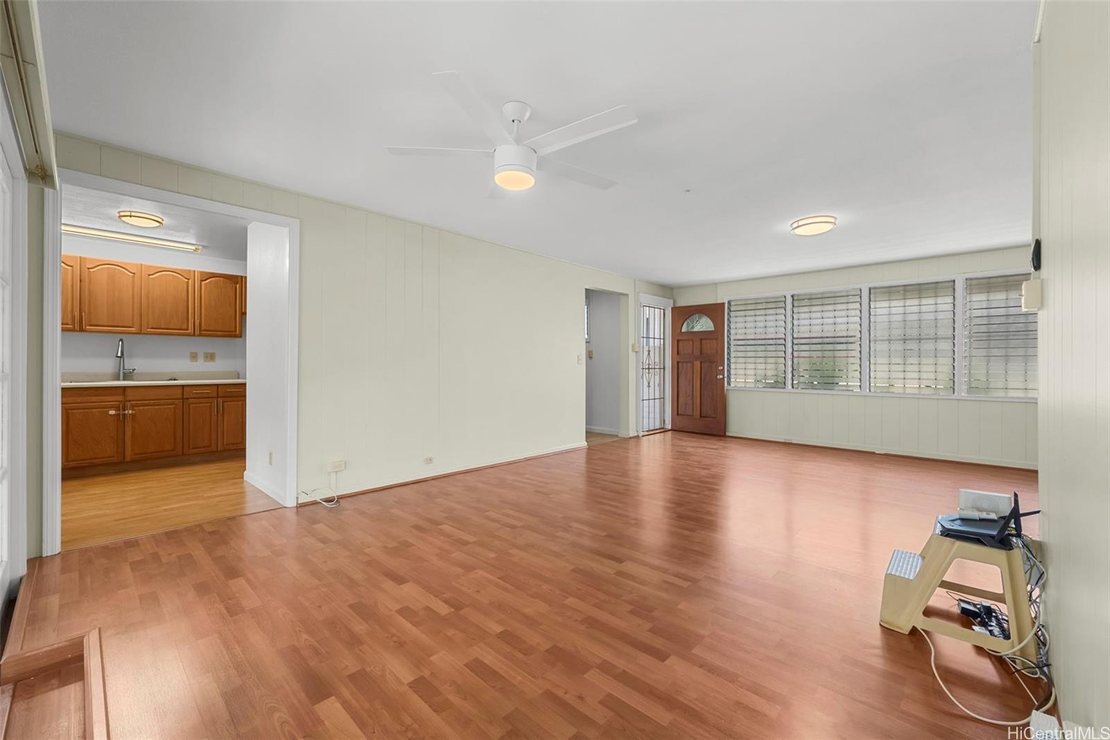 1063 Luawai Street