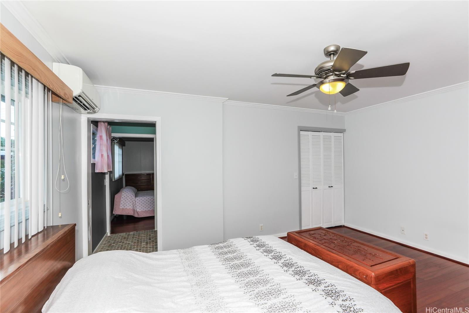 Photo 13 of 25