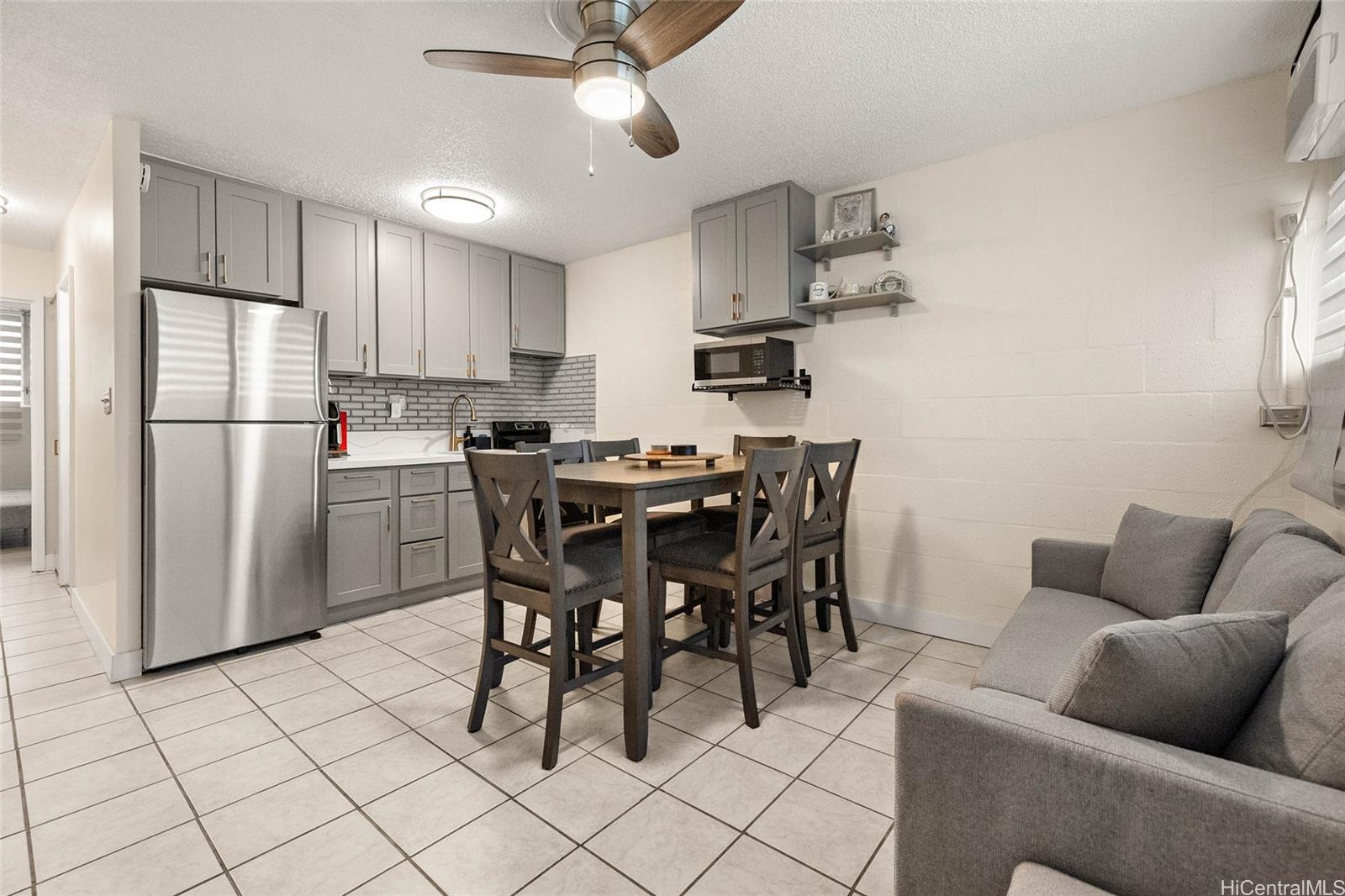 1863 Kaioo Drive 302