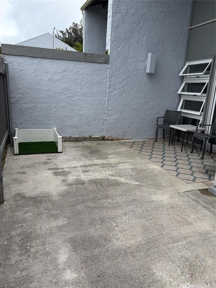 Photo 17 of 25