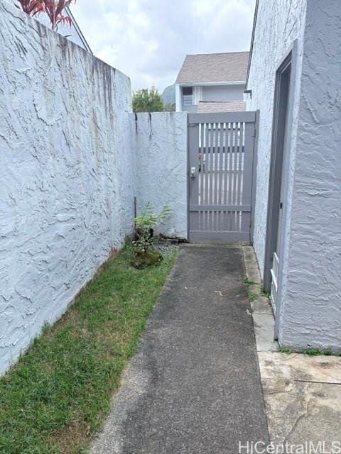 Photo 3 of 25