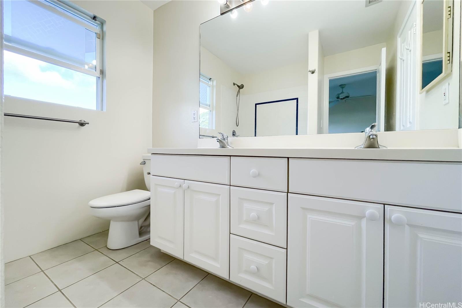 91-1025 Kaileolea Drive  Unit J4