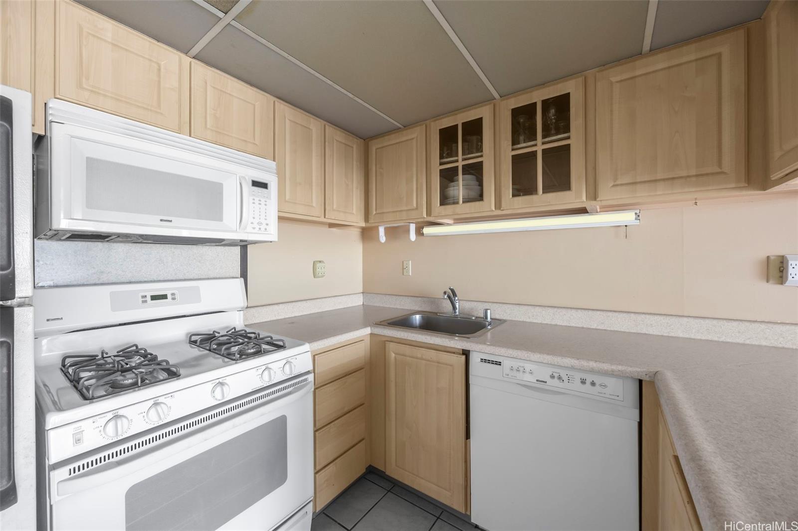 Photo 5 of 25