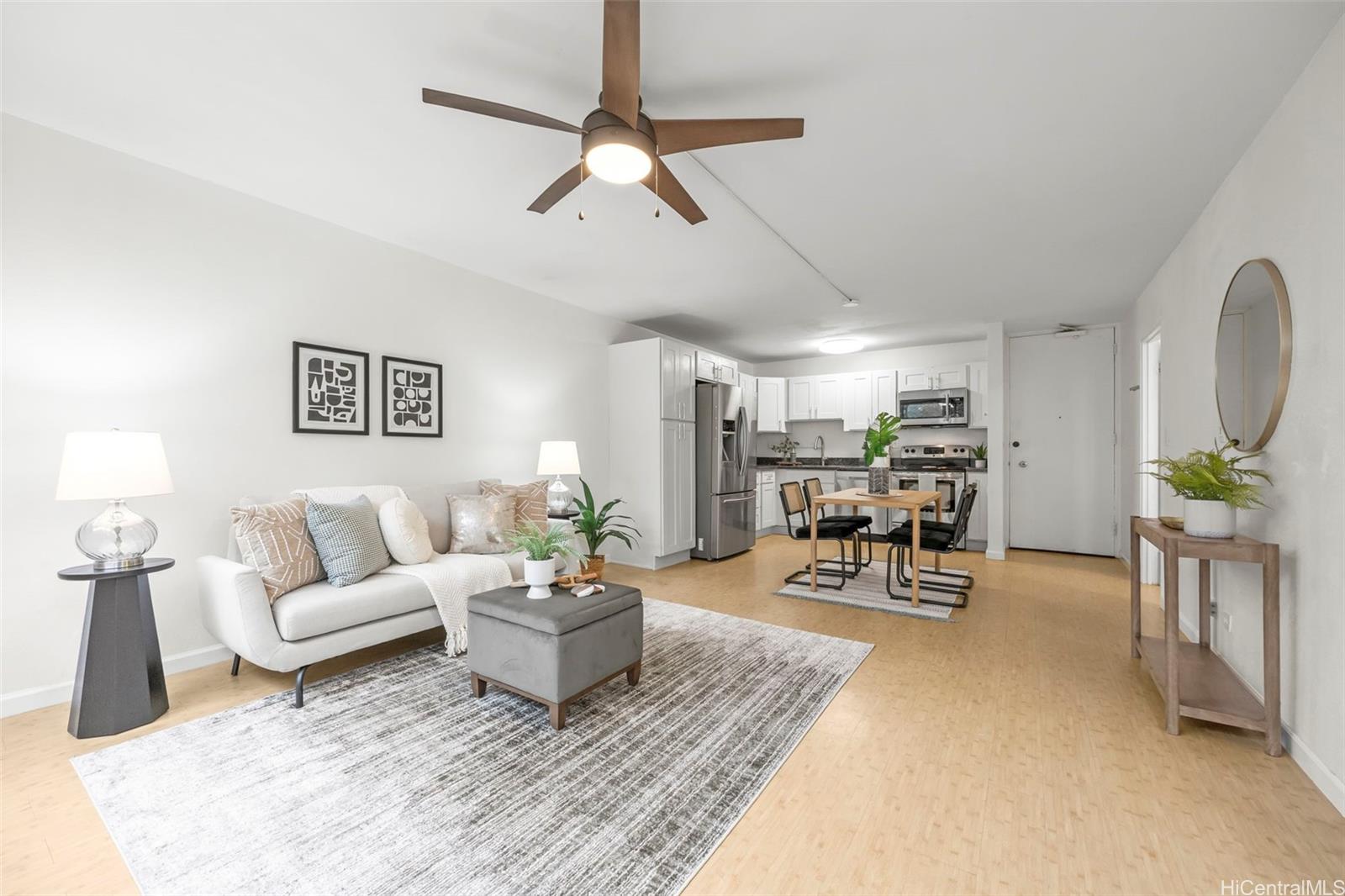 1617 Clark Street 302