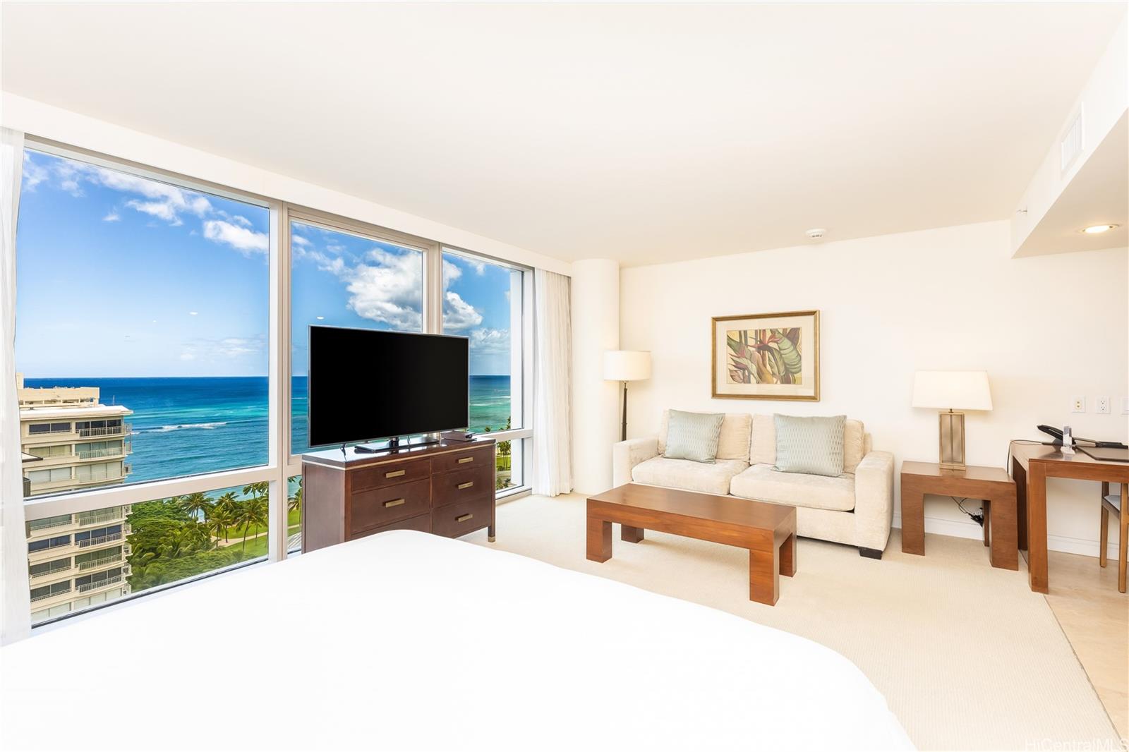 Photo 7 of 20