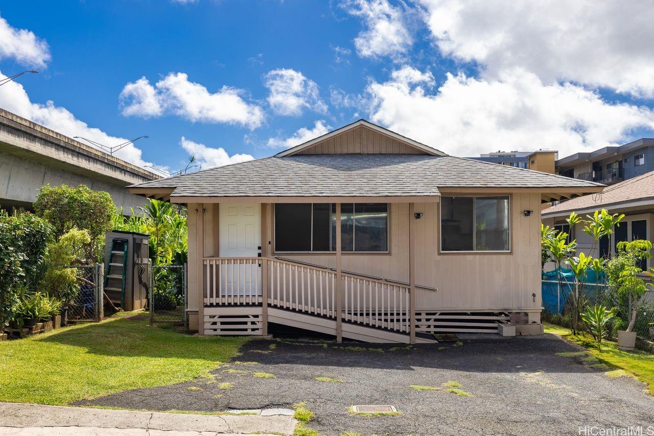 1068 Kinau Street D