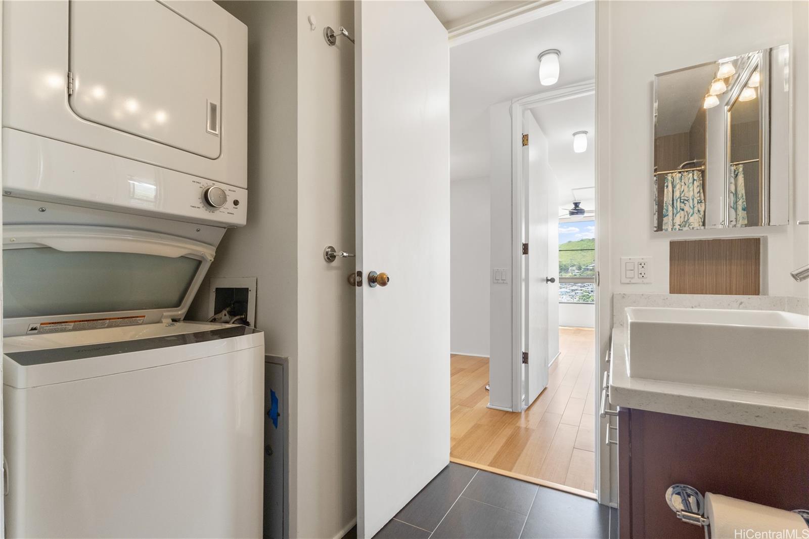 55 S Judd Street  Unit 1001