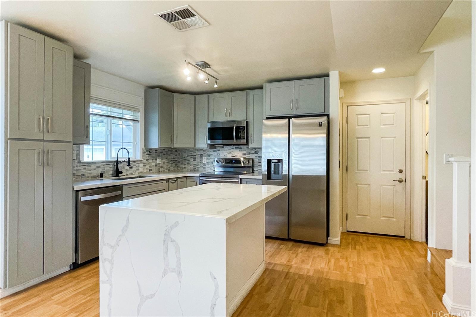 91-2035 Kaioli Street  Unit 3101
