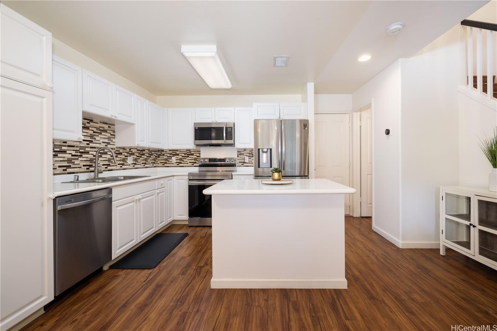 91-2093 Kaioli Street 1702