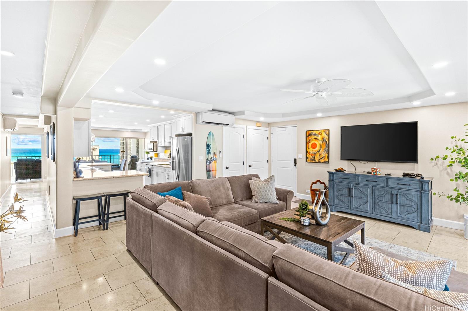 155 Paoakalani Avenue PH2