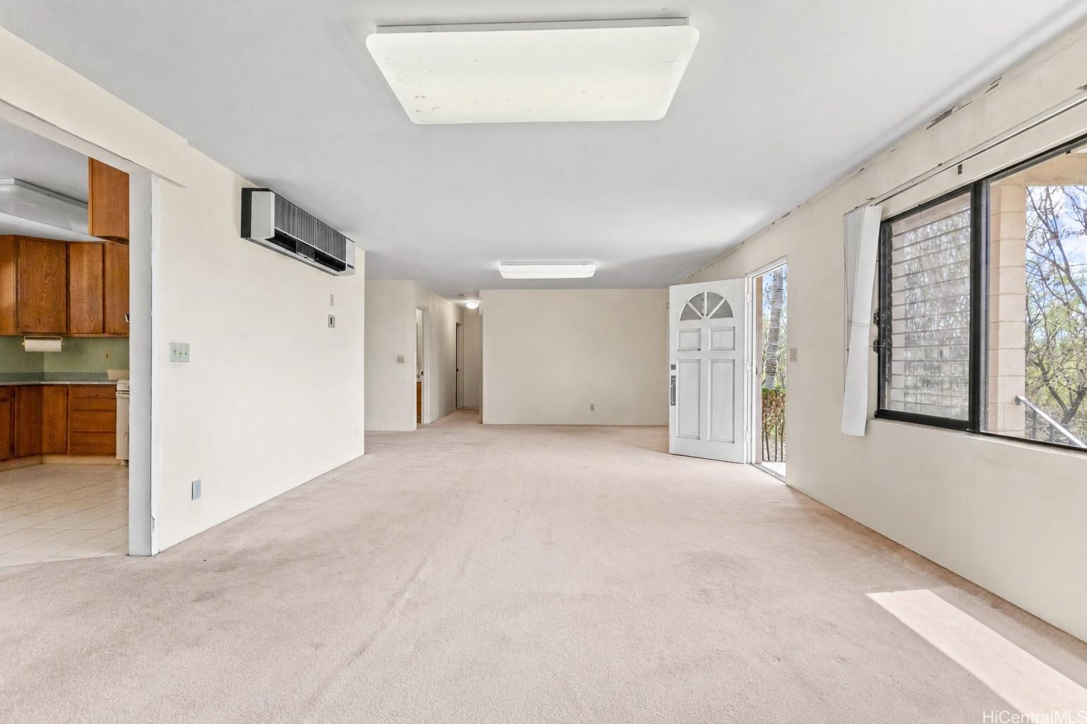 Photo 6 of 25
