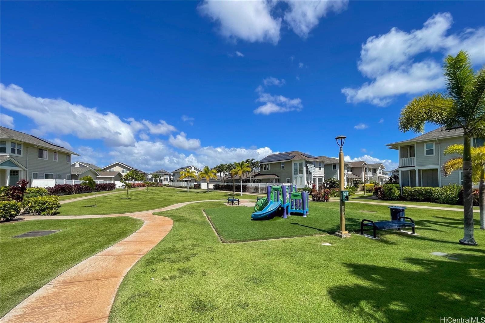 Photo 23 of 25