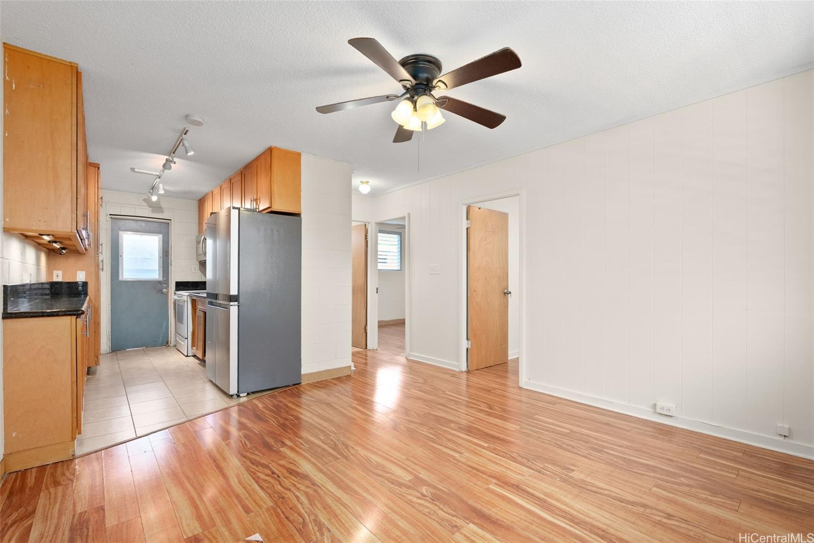 94-1037 Kahuamoku Street 6