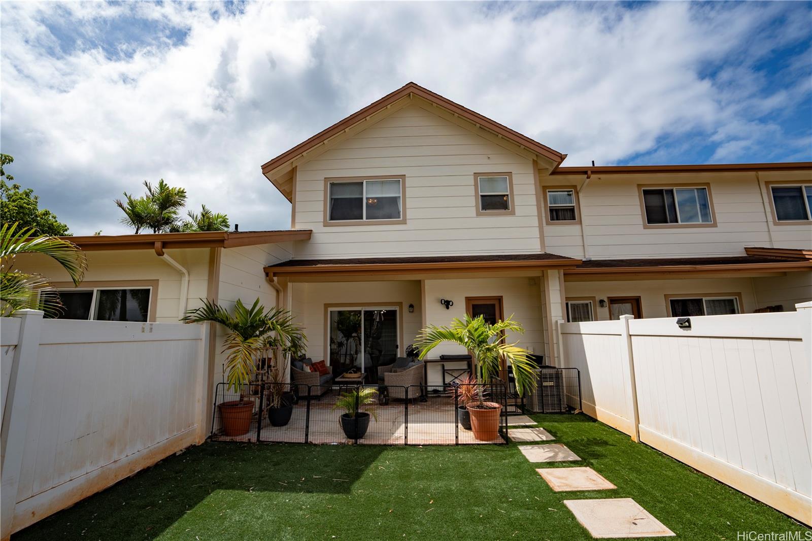 91-1010 Kaimalie Street S5