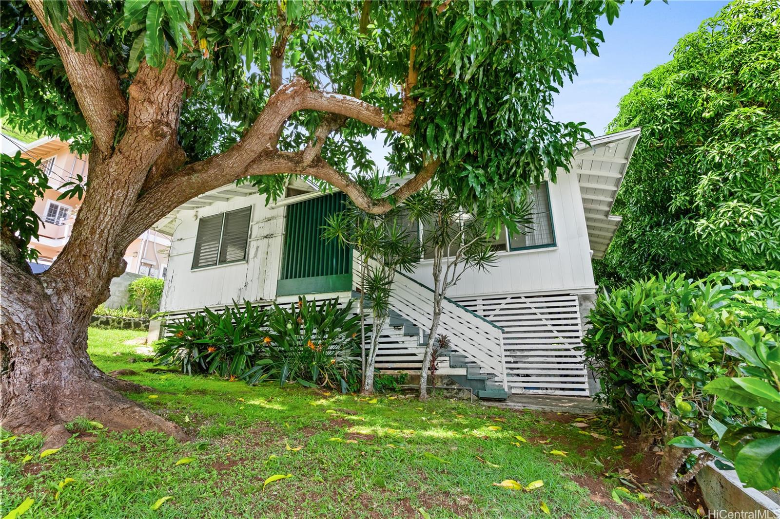 3262 Kikilia Place