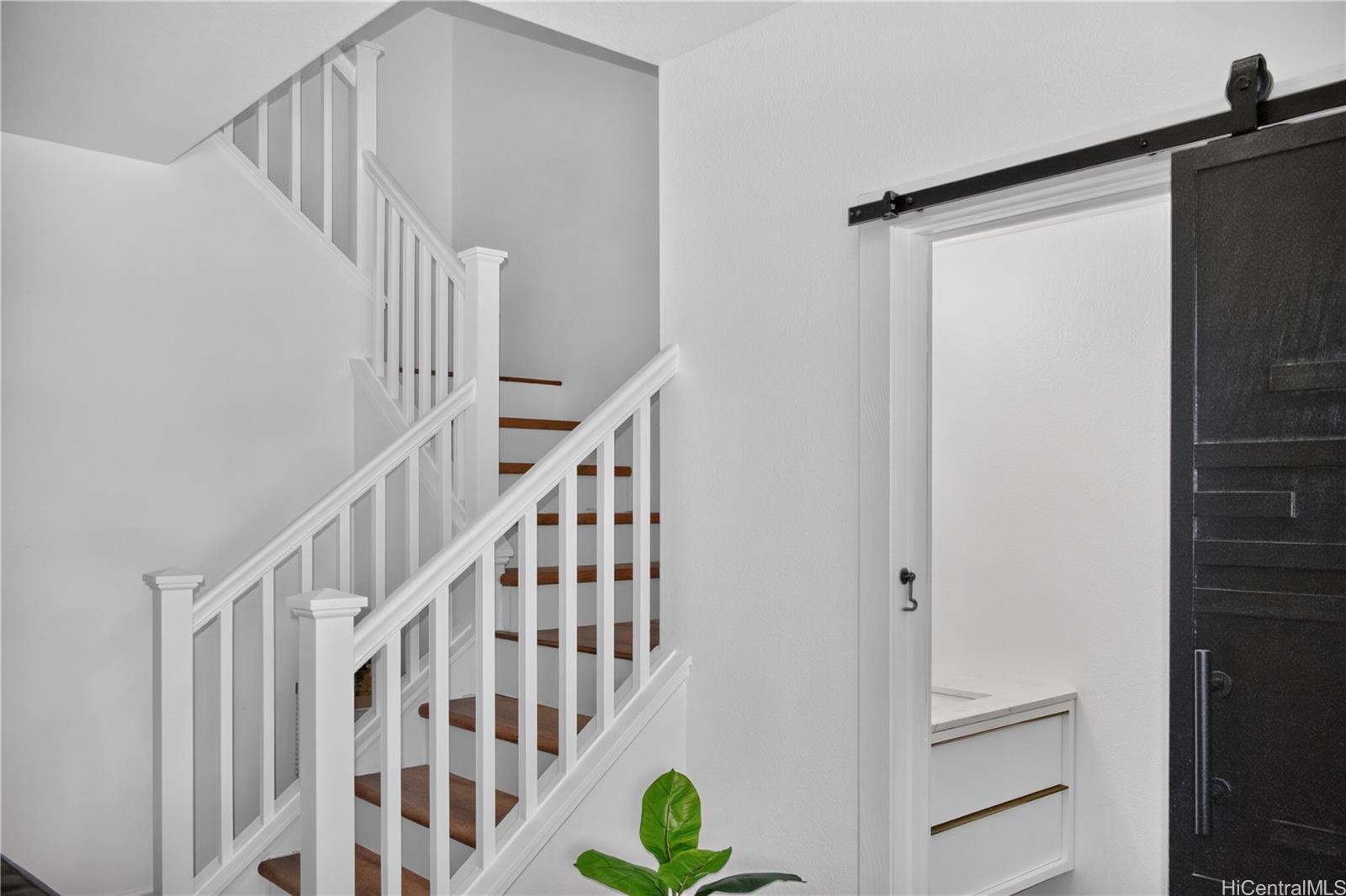 91-1091 Kaileolea Drive  Unit 2F1