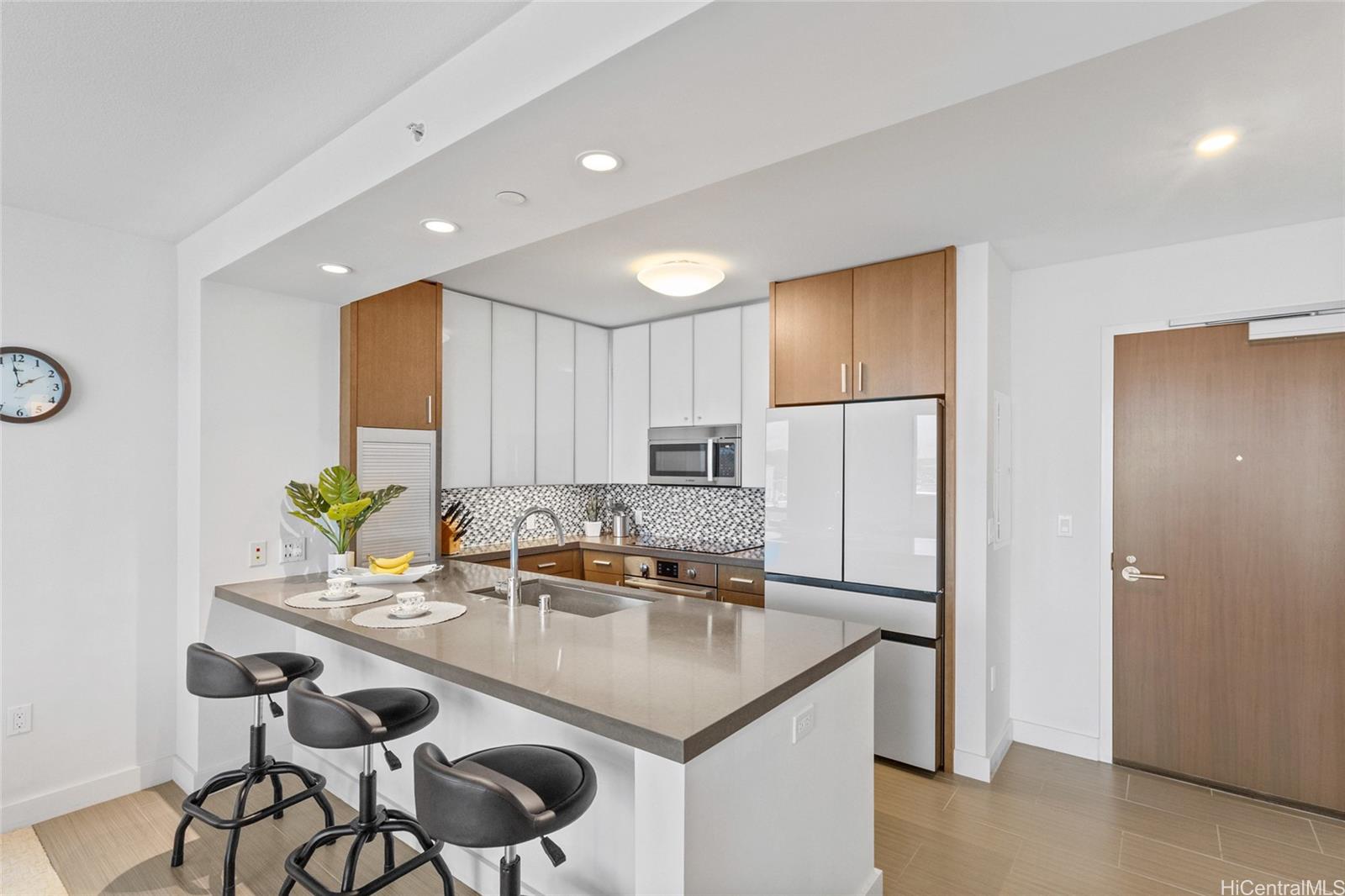 600 Ala Moana Boulevard 2406