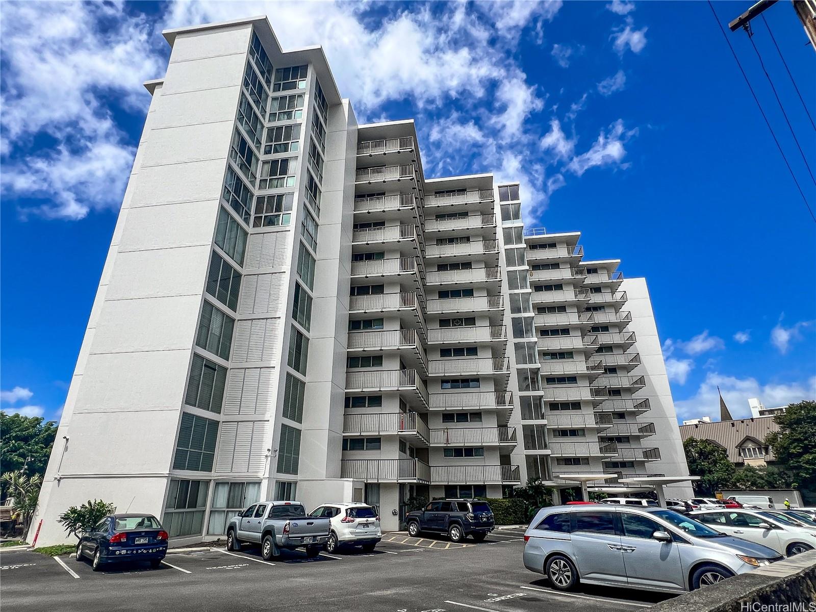 1634 Makiki Street 904