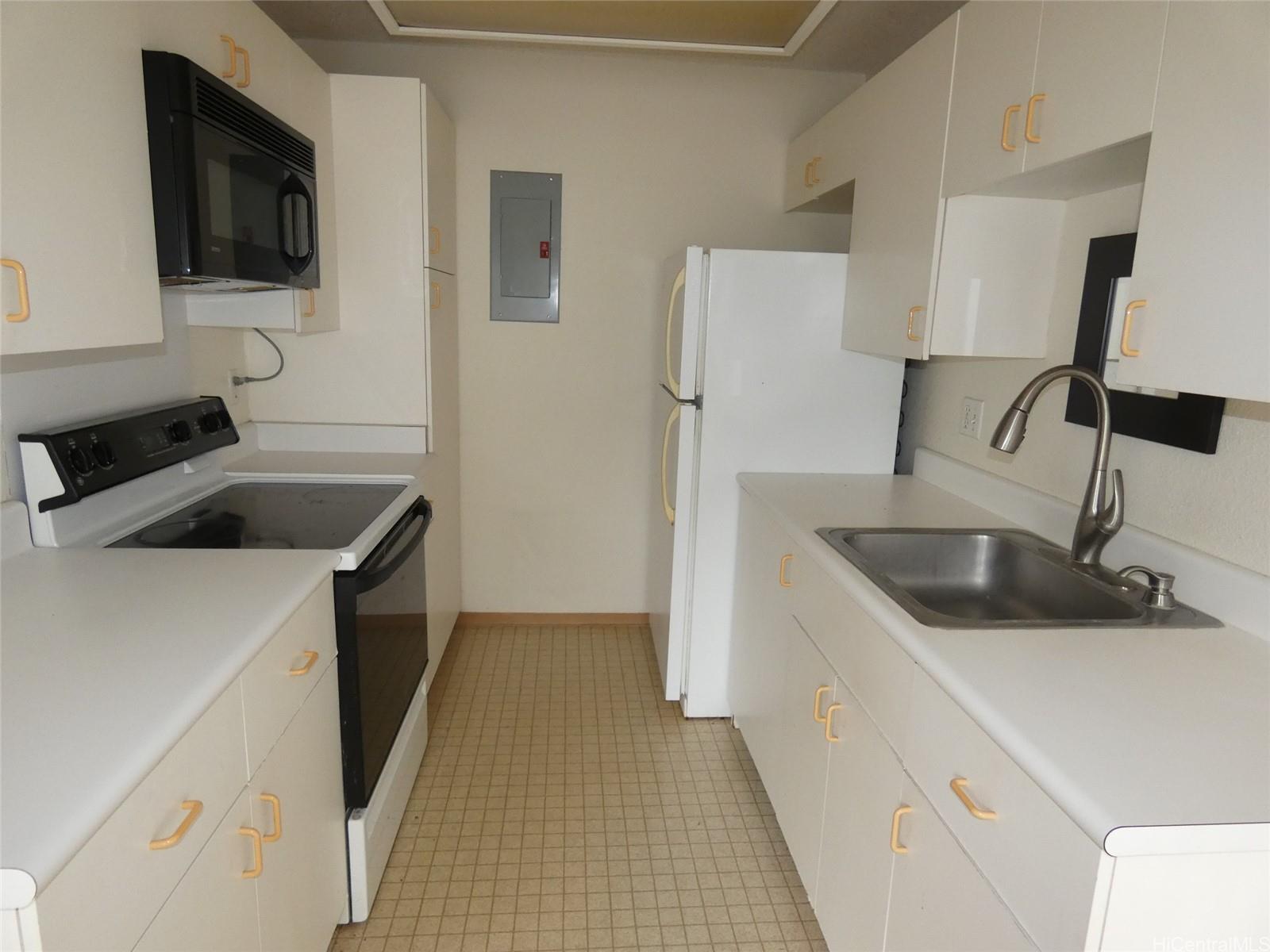 94-1398 Polani Street  Unit 28T
