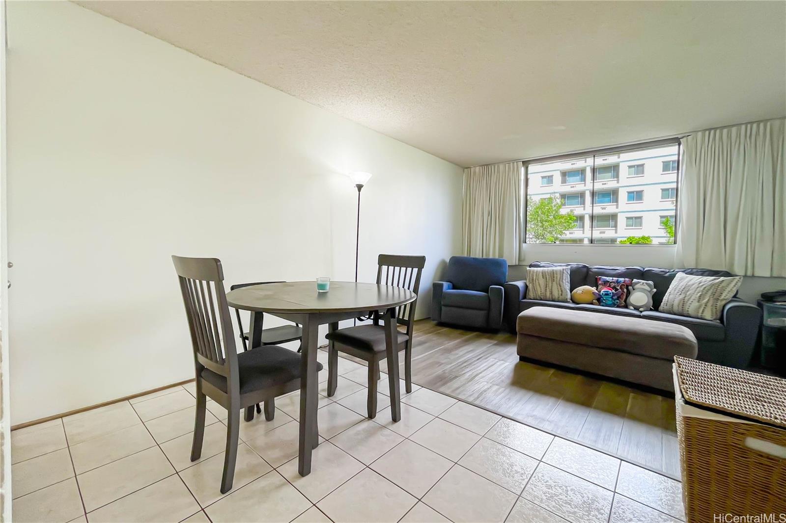 1134 Kinau Street 304