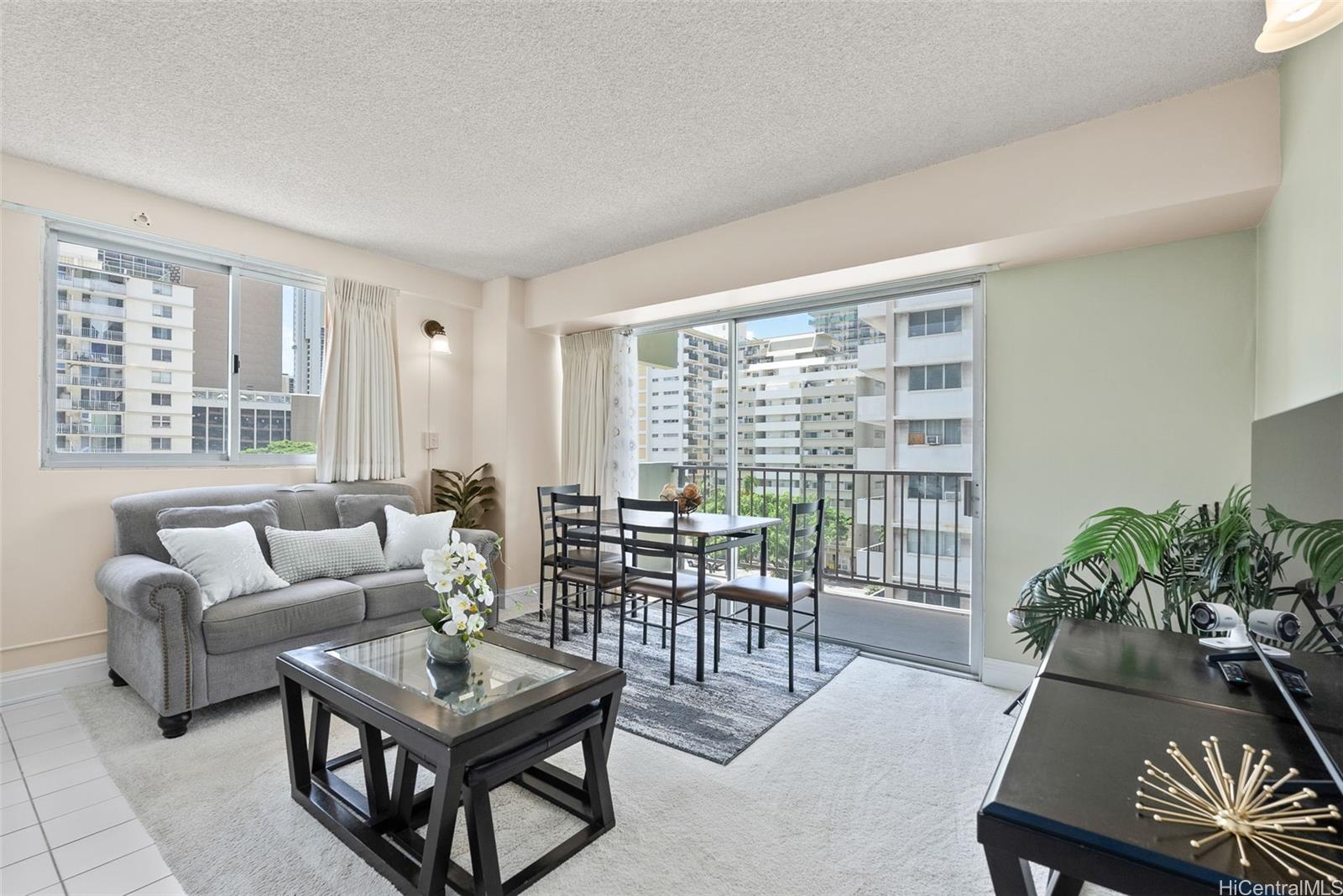 2440 Kuhio Avenue 501
