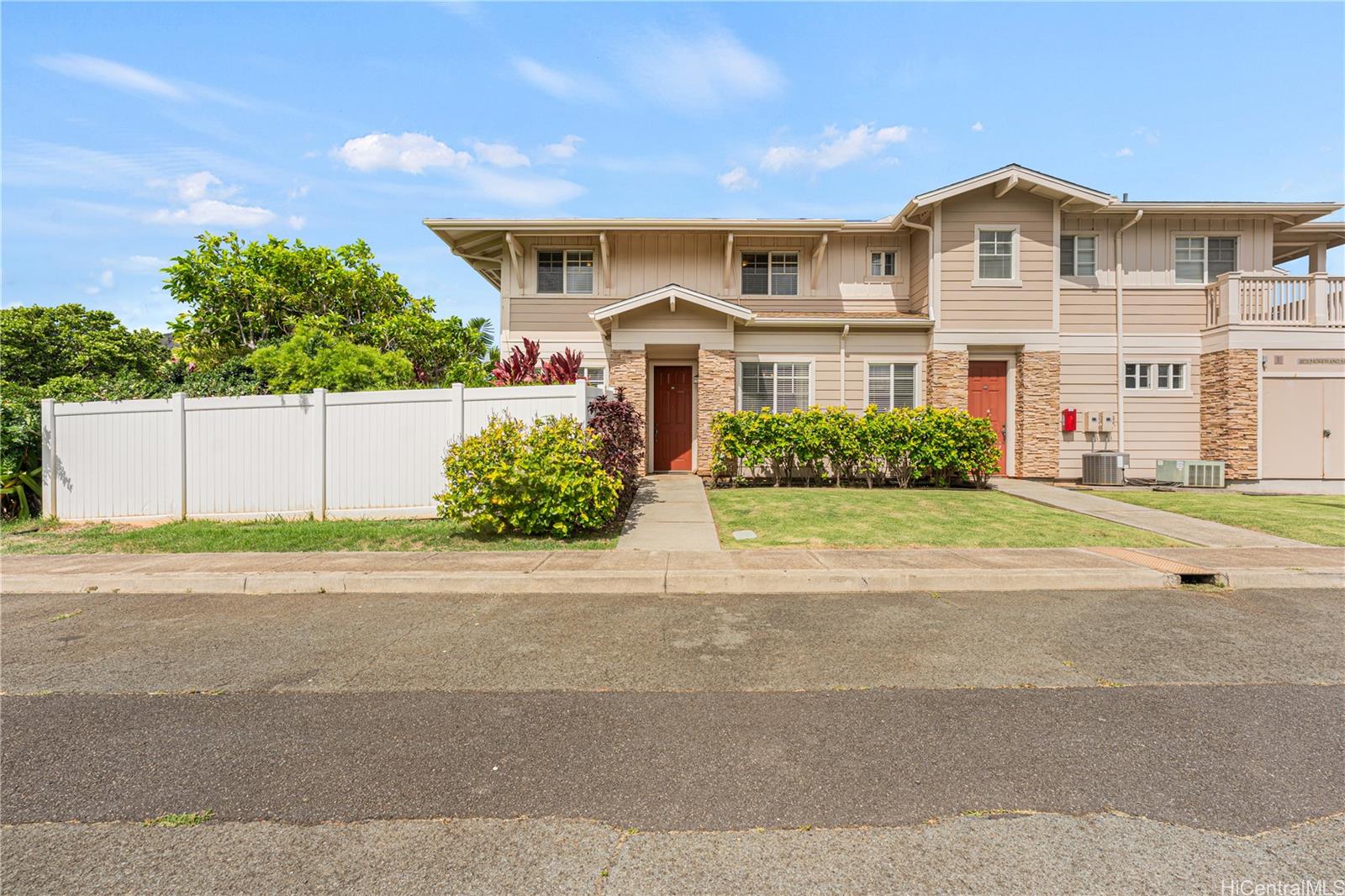 1173 Mokuhano Street F101
