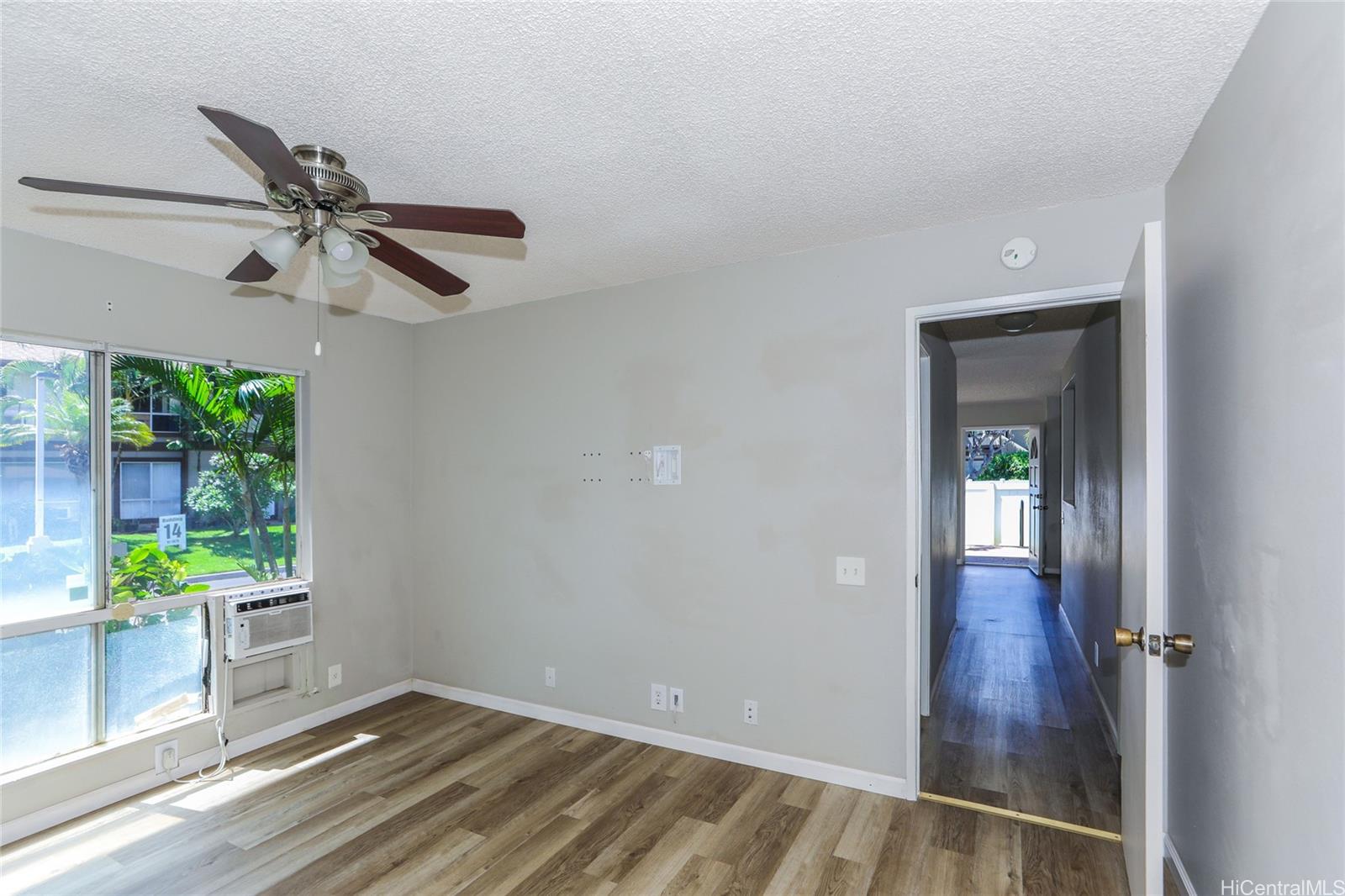 91-1040 Puamaeole Street  Unit 13A