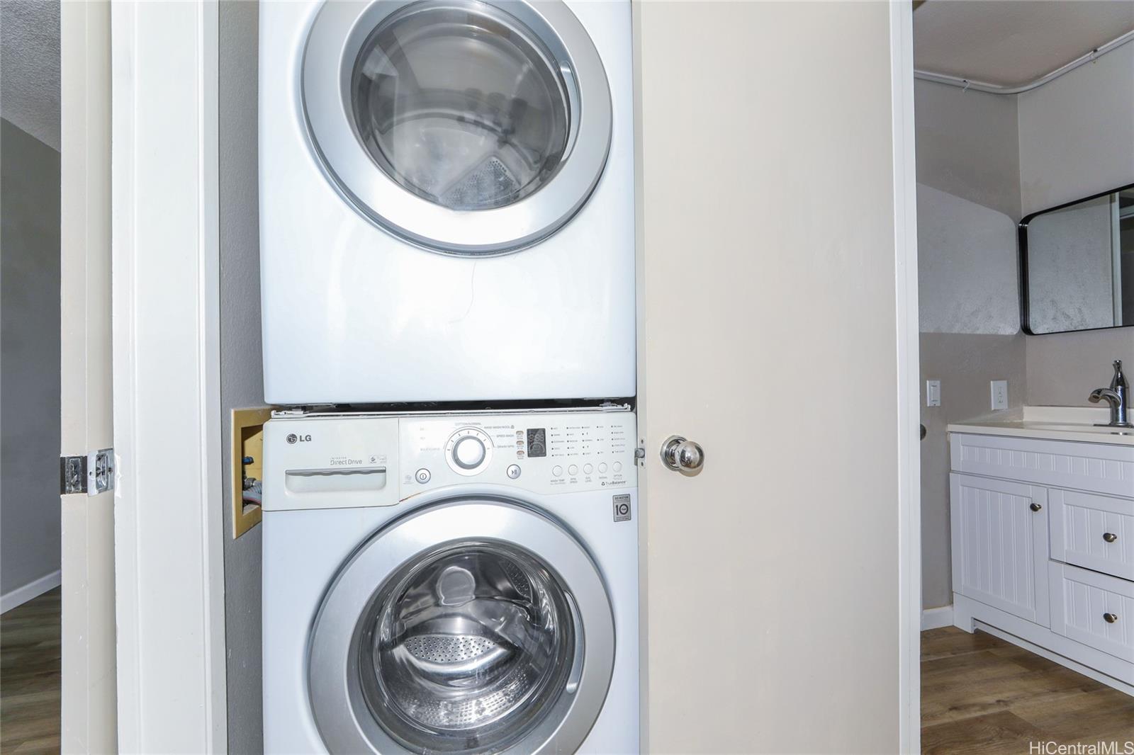 91-1040 Puamaeole Street  Unit 13A