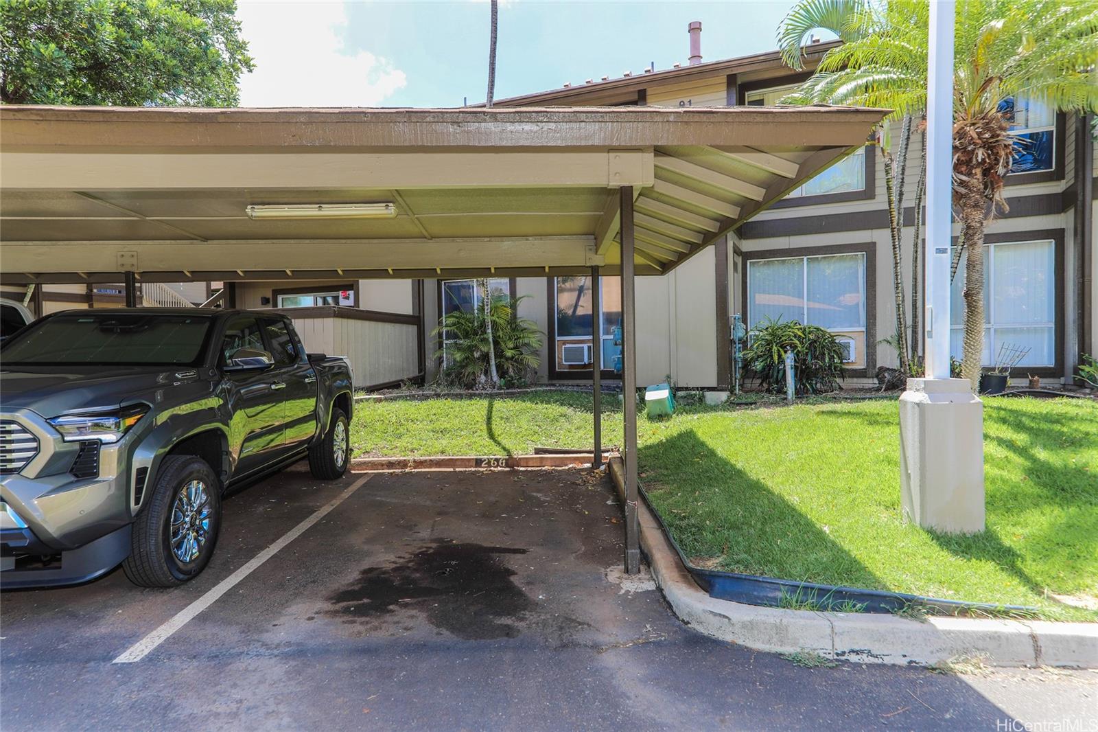 91-1040 Puamaeole Street  Unit 13A