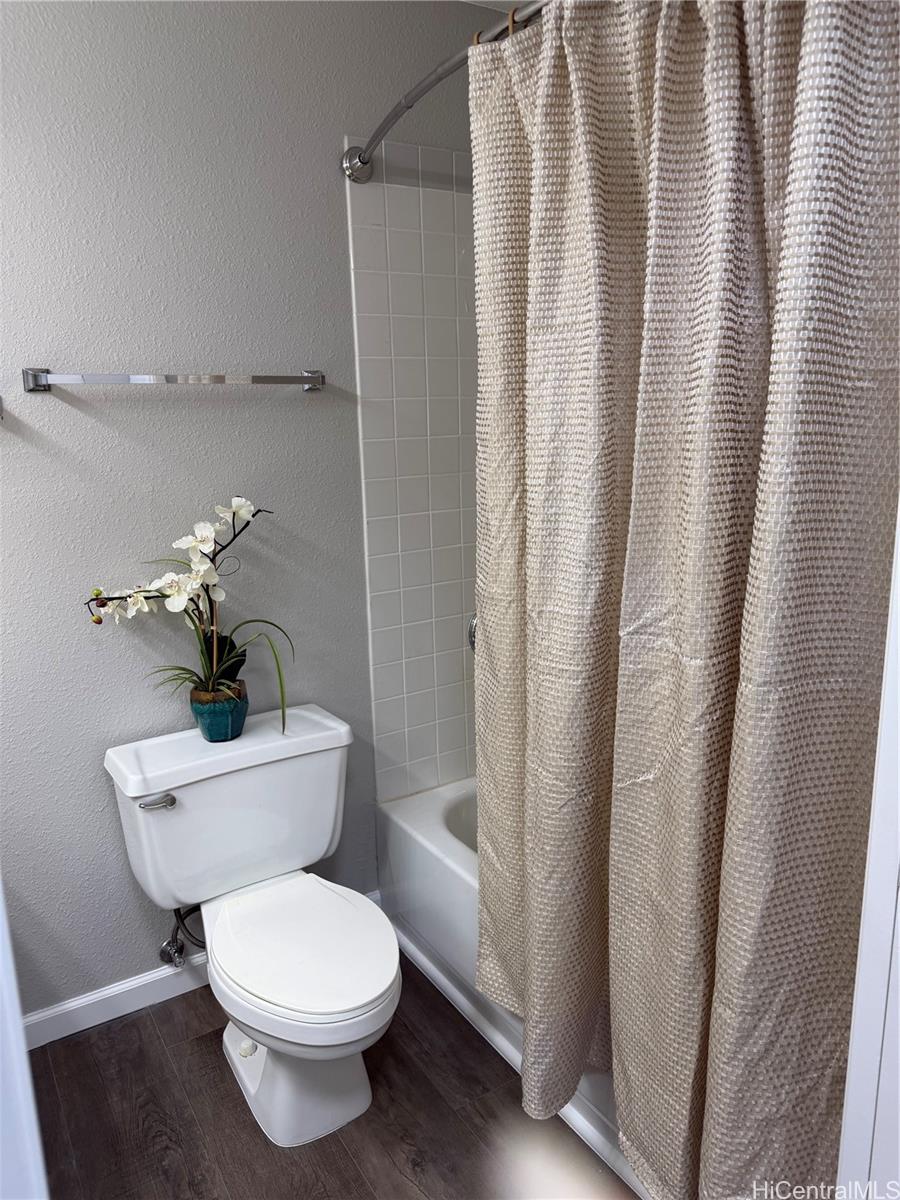 Photo 11 of 20