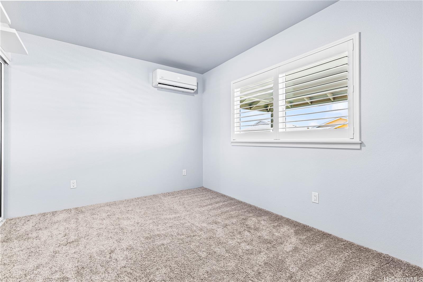 Photo 20 of 25