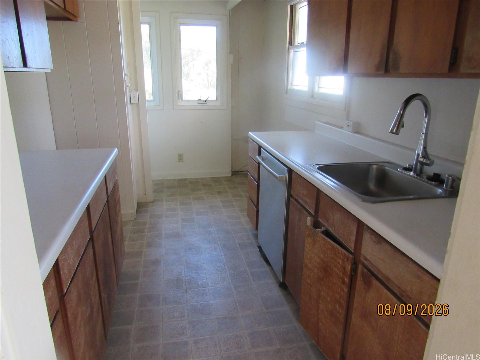 Photo 15 of 22