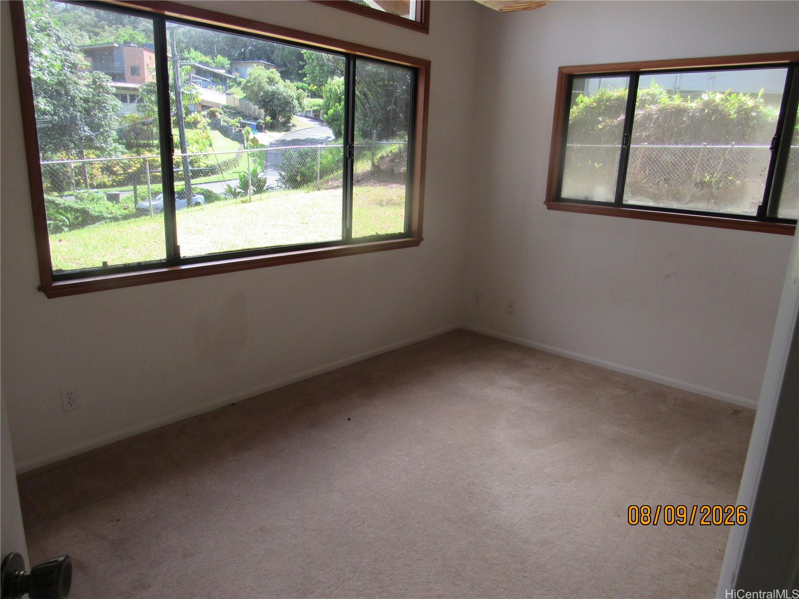 Photo 18 of 22