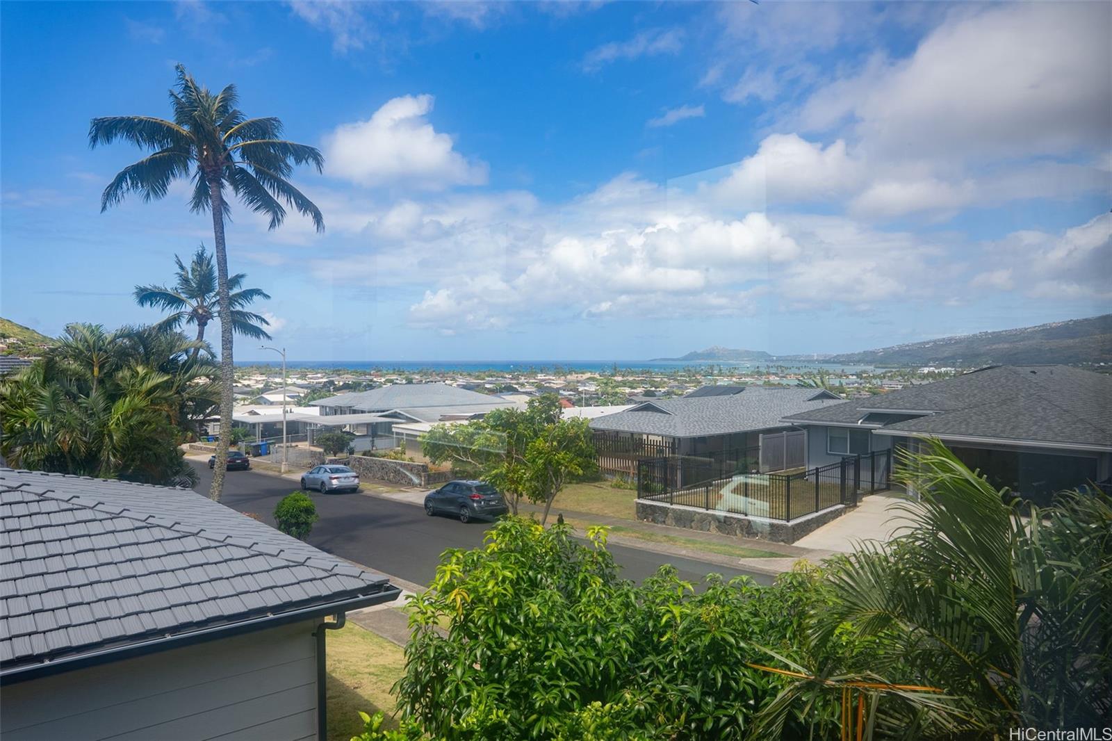 502 Kekupua Street