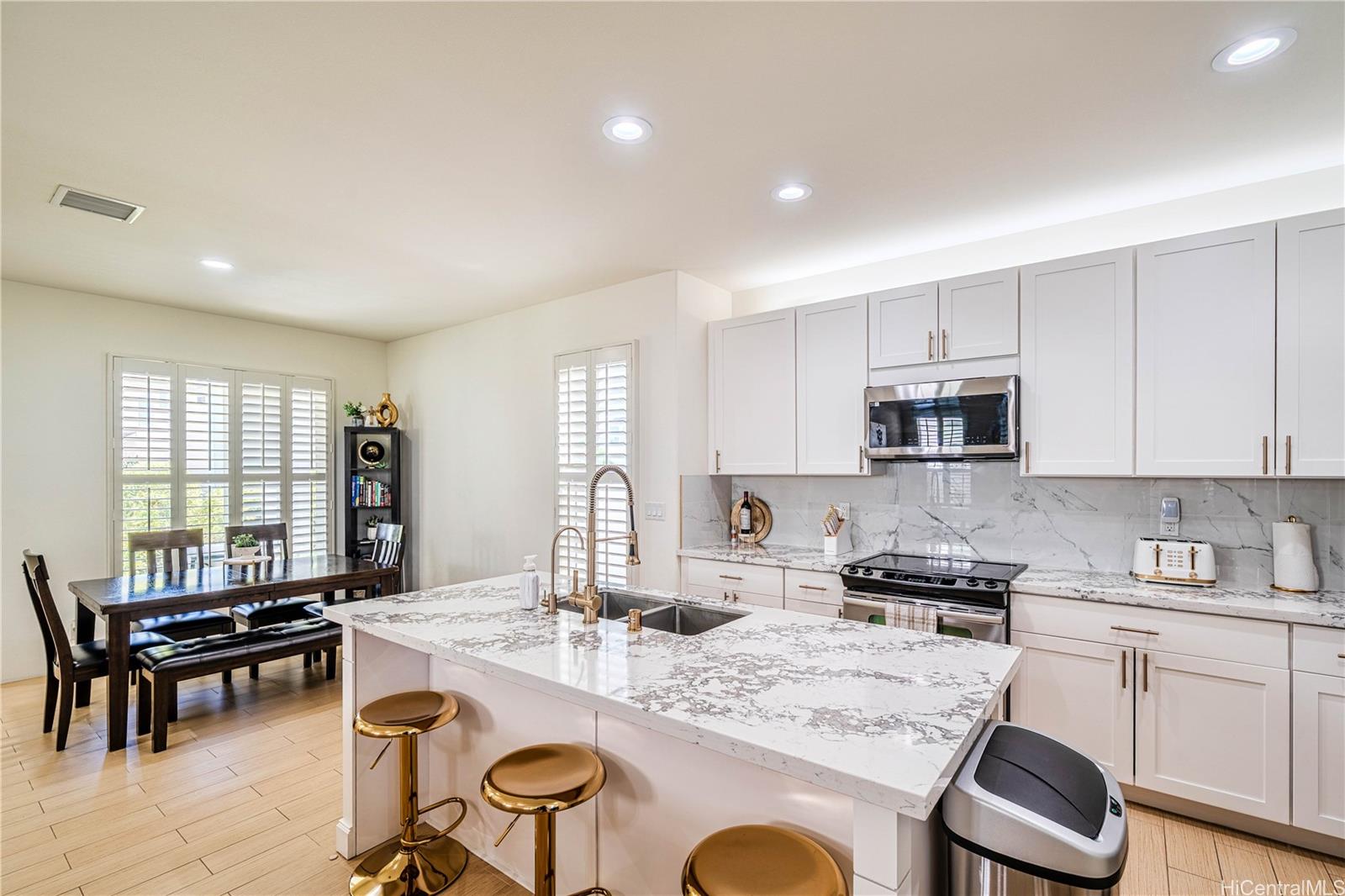 91-1427 Kaikohola Street D122