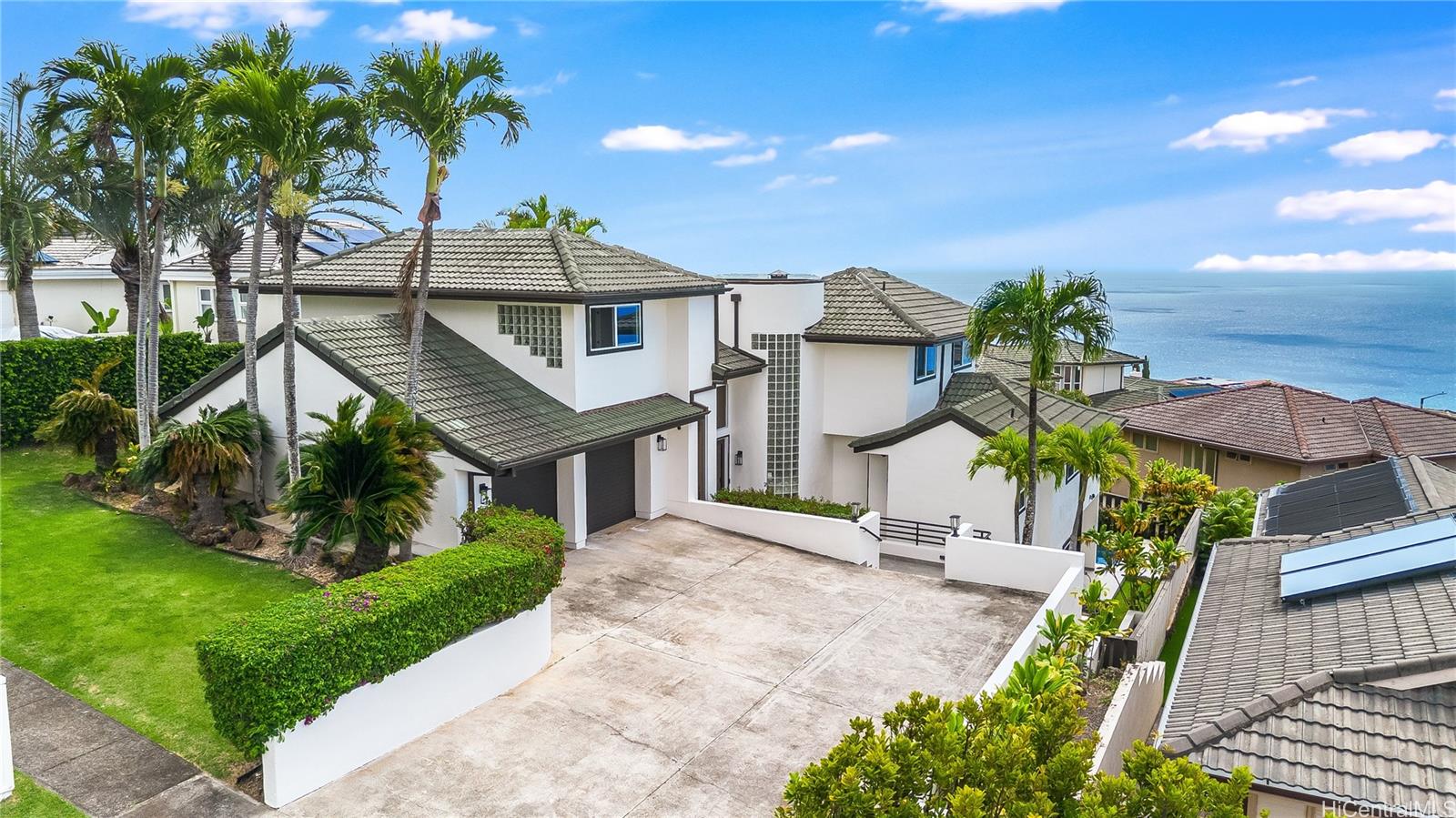 779 Moaniala Street