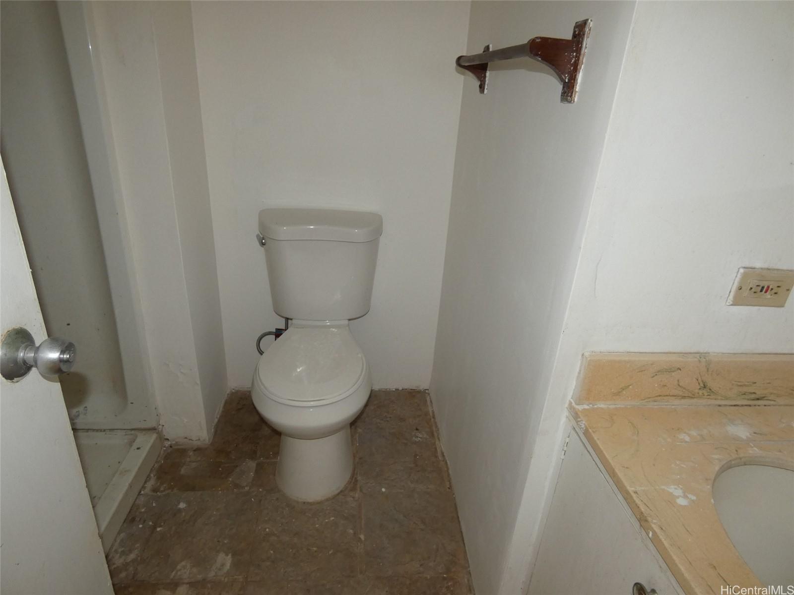 Photo 12 of 13