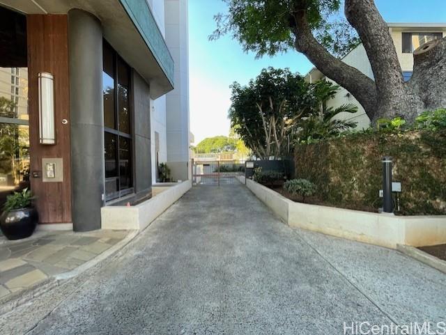 Photo 3 of 25