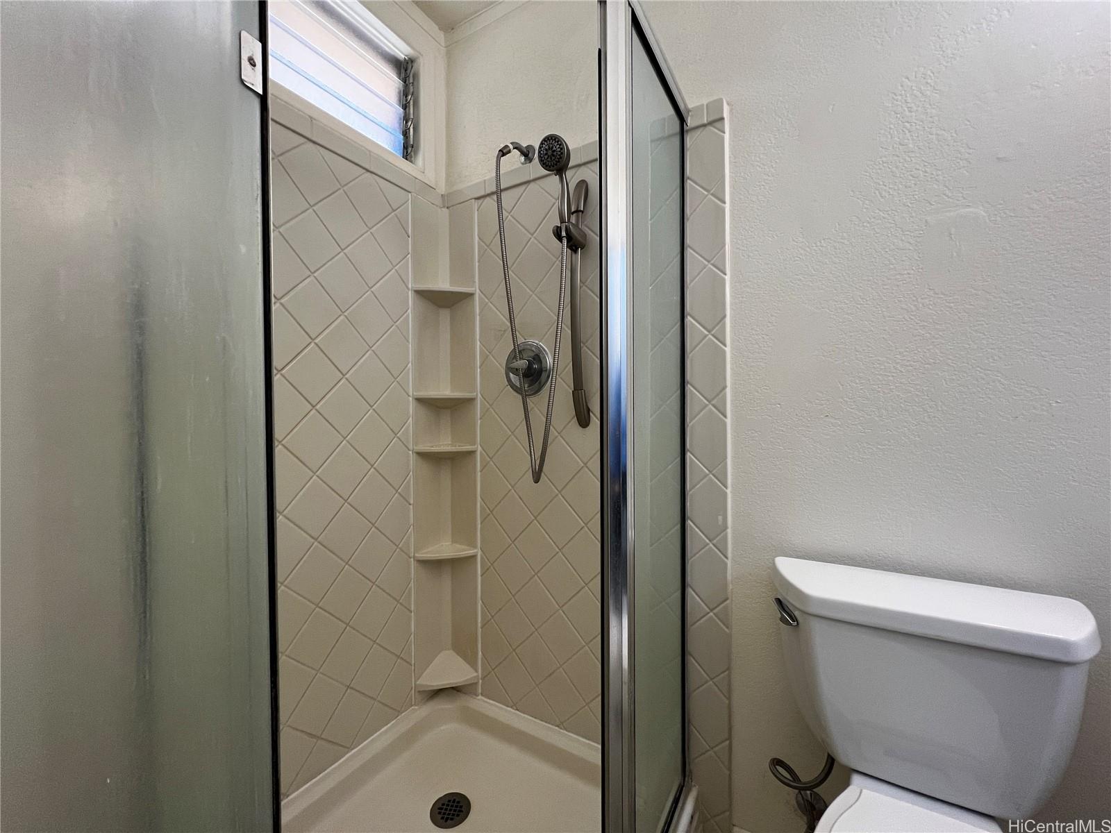 Photo 18 of 22