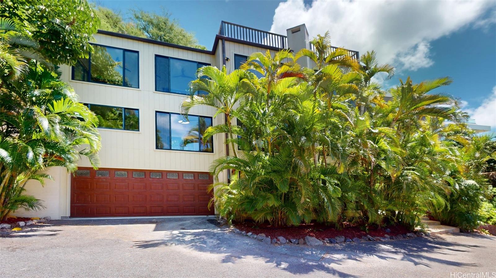 3200 Diamond Head Road