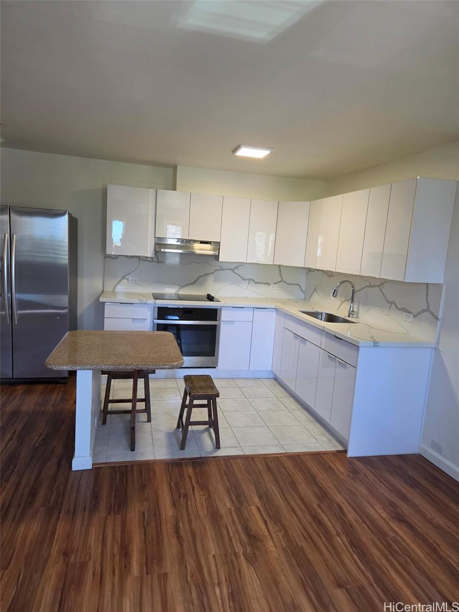 509 University Avenue 703