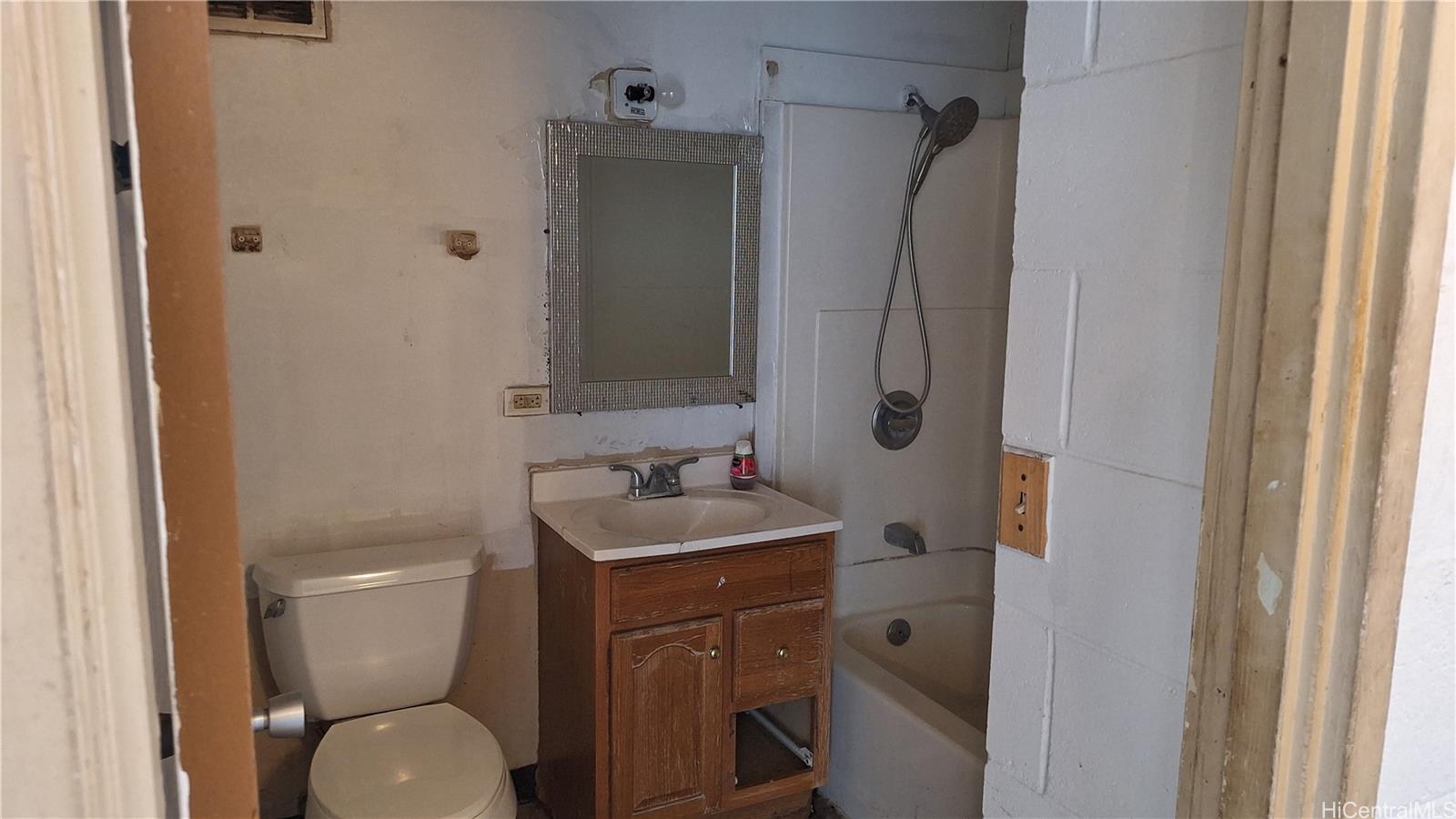 1514 Dillingham Boulevard  Unit 305