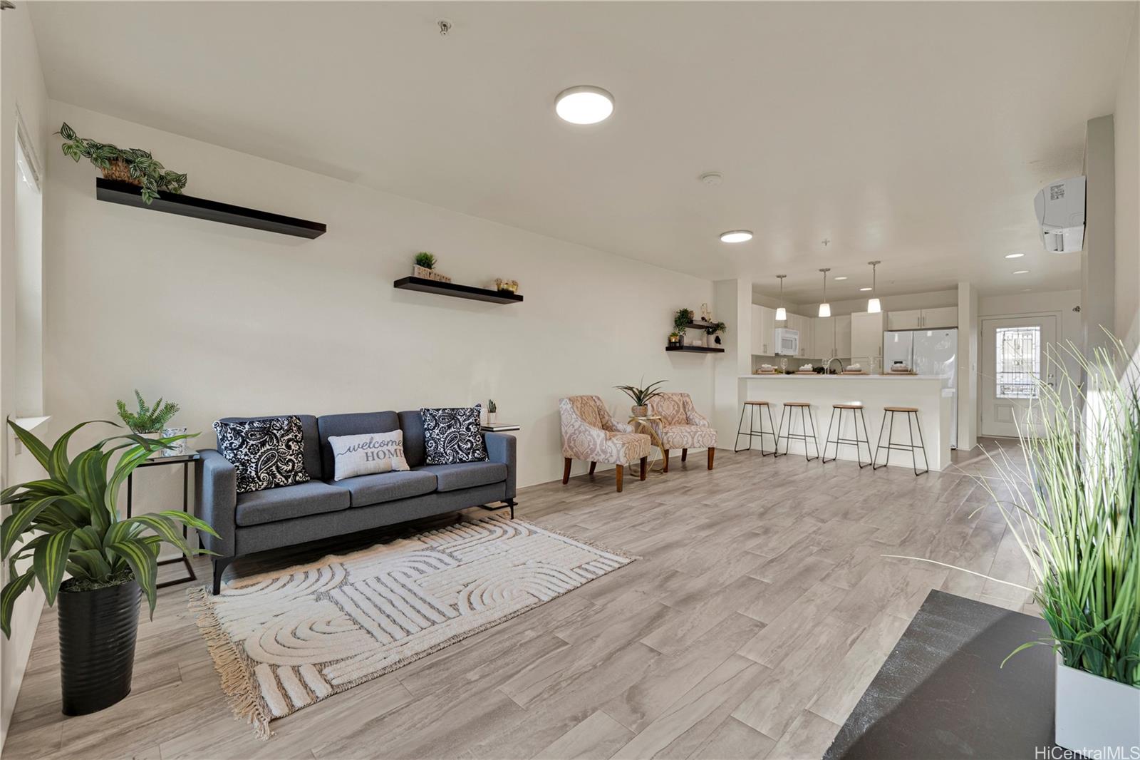 801 Kakala Street 902