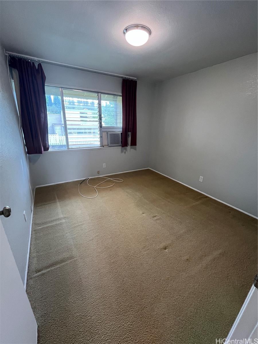 Photo 10 of 20
