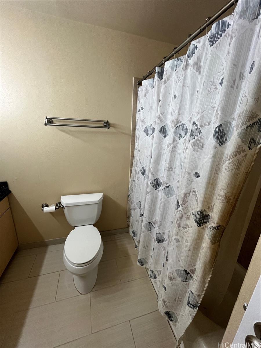 Photo 18 of 20