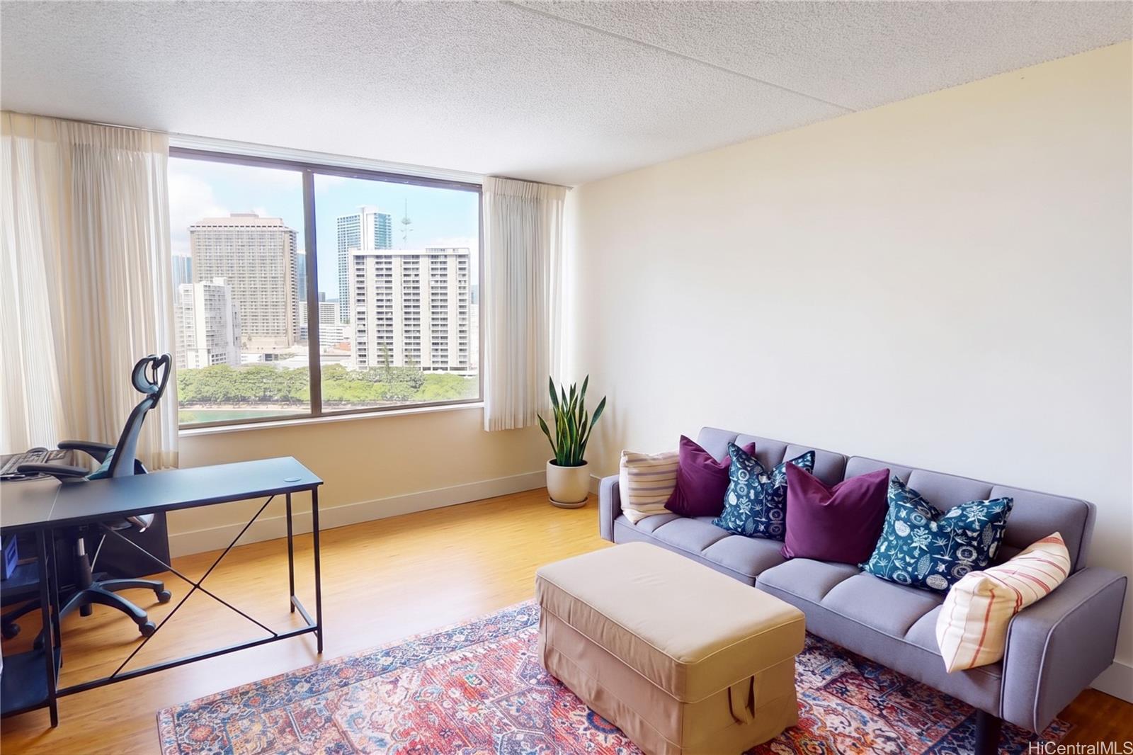 411 Hobron Lane  Unit 1512